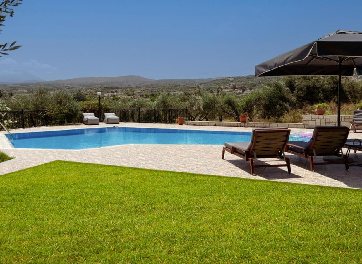 Lefkothea Villas With Large Pool, Bbq & Playground Adelianos Kampos Exterior photo